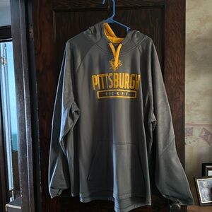 Mens Pittsburgh Penguins hoodie excellent condition